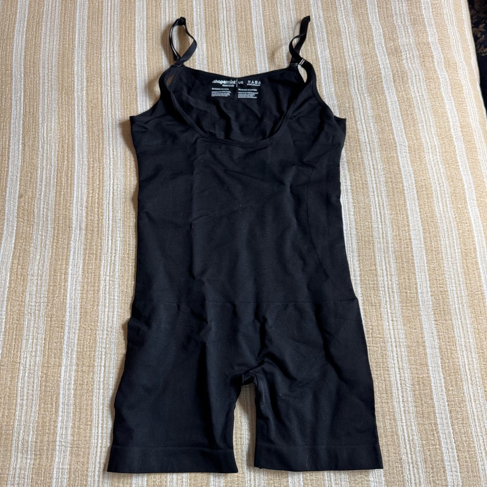 SHAPERMINT Essentials OPEN BUST  Shaper Short in Black SZ L